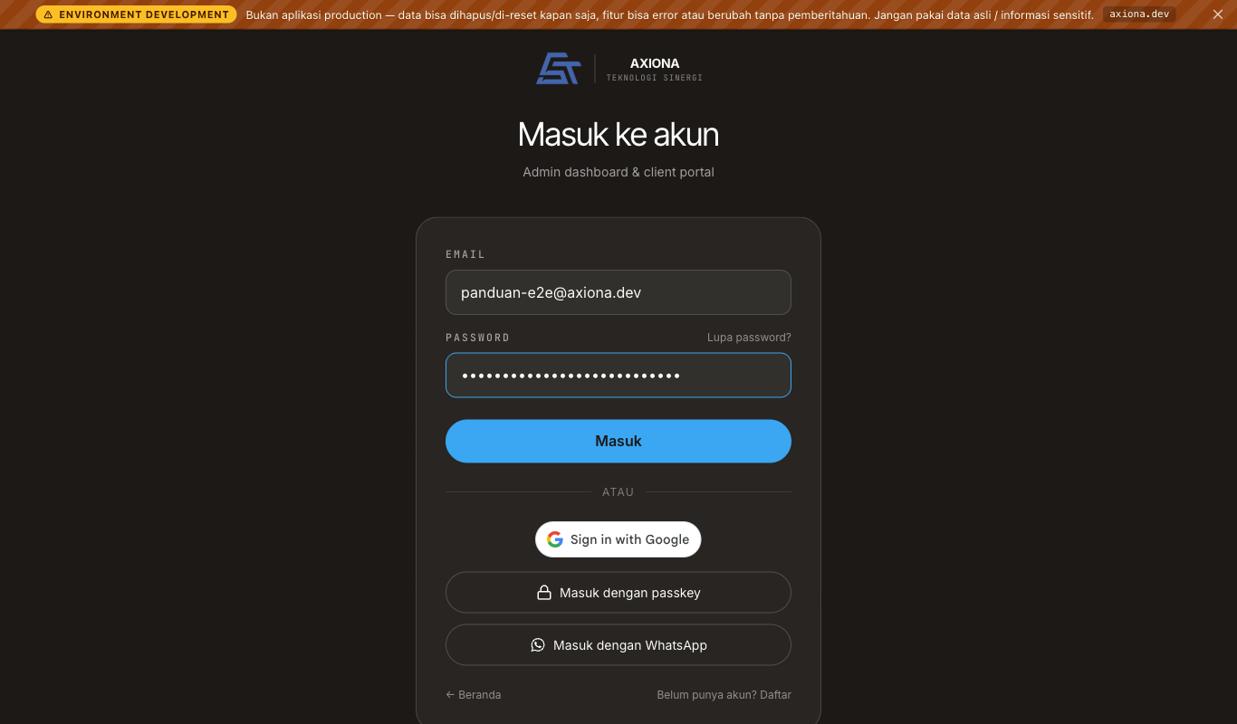 Halaman masuk dengan email dan kata sandi terisi