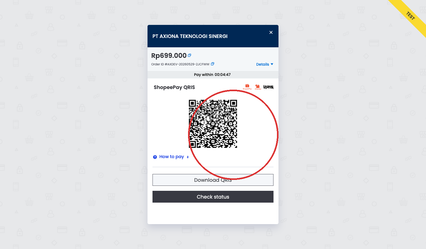 Halaman pembayaran aman menampilkan kode QR untuk diselesaikan
